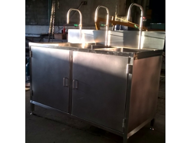Lavabo de acero inoxidable para cocina México Constructora Seimo de Centroamérica S.A.
