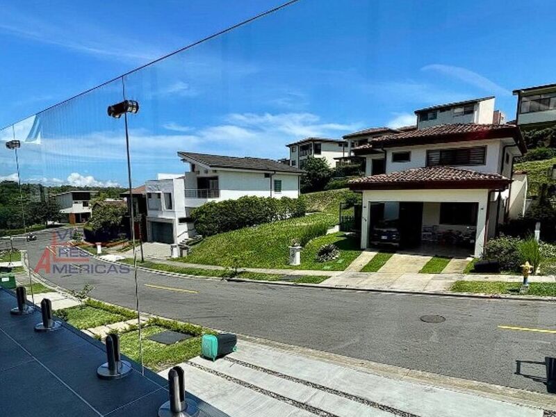 Paneles de vidrio/ terraza en Heredia 