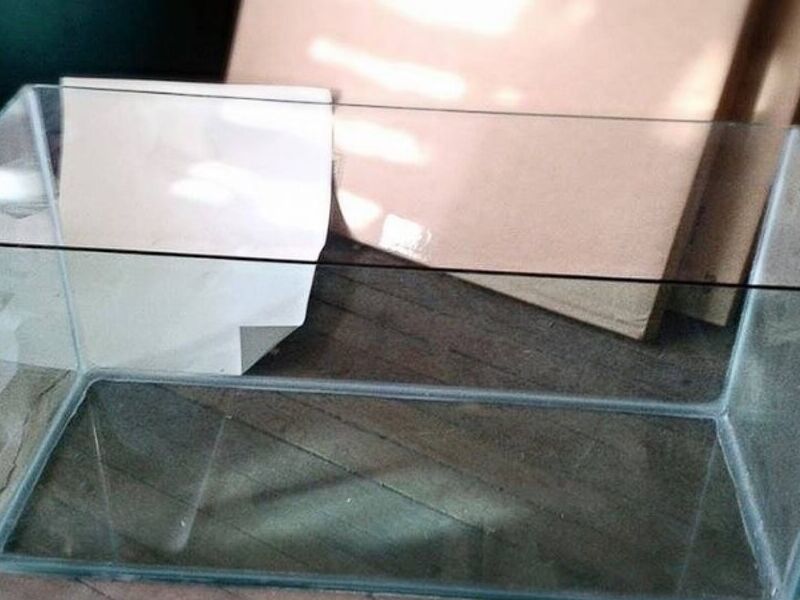 Caja acrílica para baño en San José