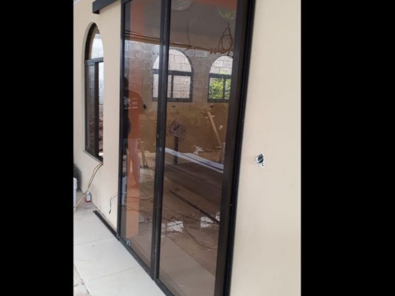Puerta corrediza de 70cmx210cm