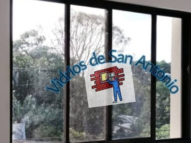 Ventana x4 corredizas de cristal en Alajuela