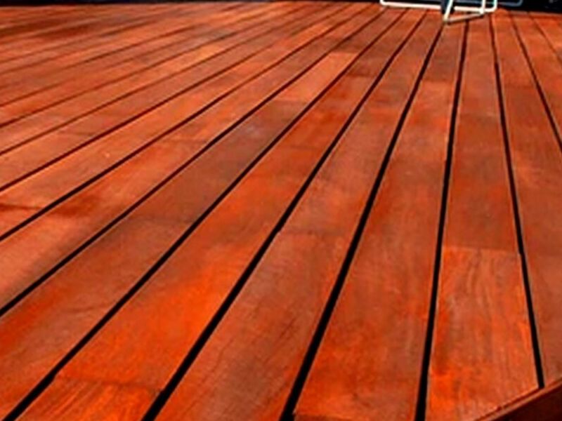 Deck Madera Tropical ESCAZÚ