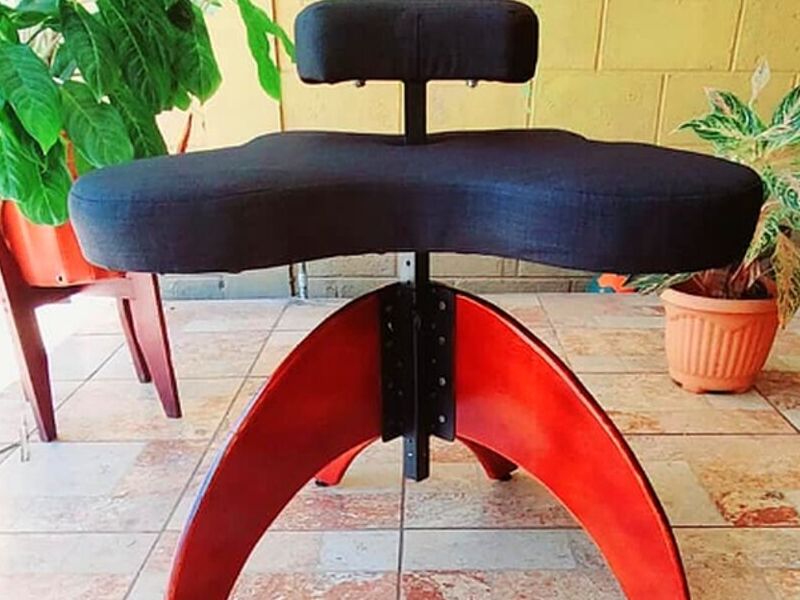 SILLA DISEÑO 3 PATAS GUANACASTE