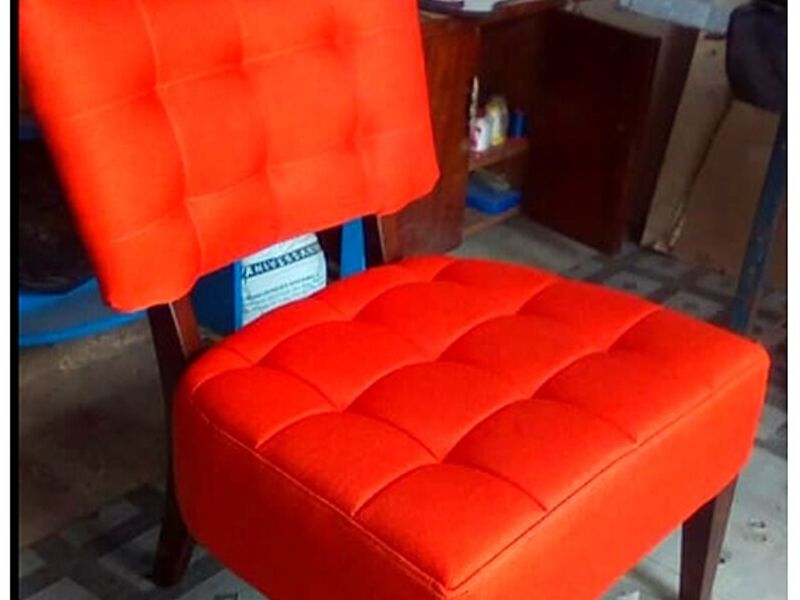 SILLA TAPIZADA NARANJA CARTAGO