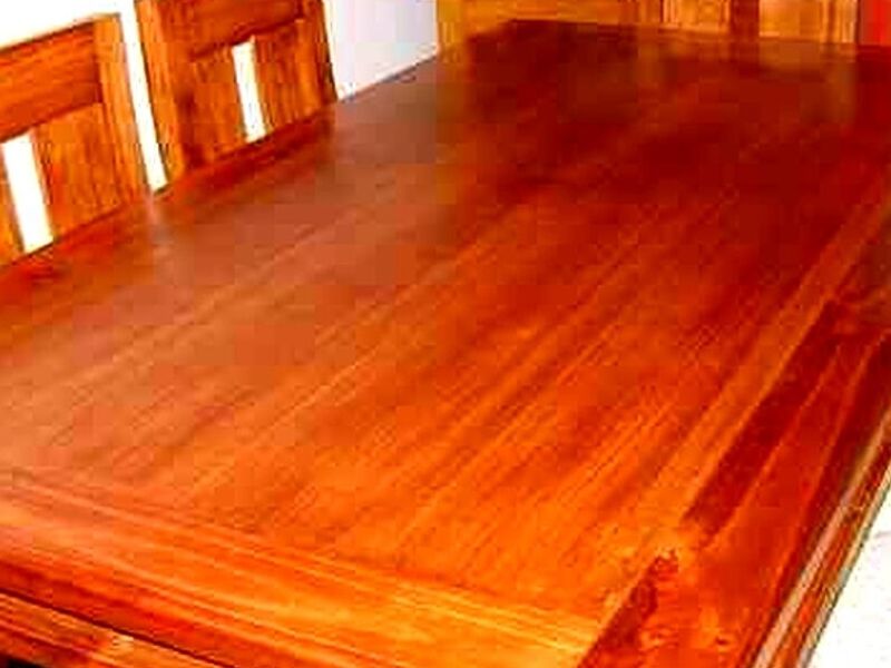 Mesa Comedor Pino Chileno LIBERIA