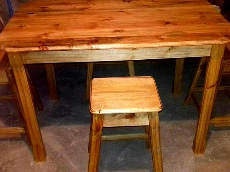 Mesa 4 banco Pino LIMÓN