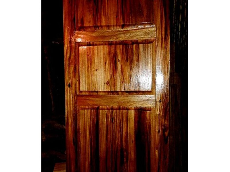 Puerta sencilla económica LIMÓN