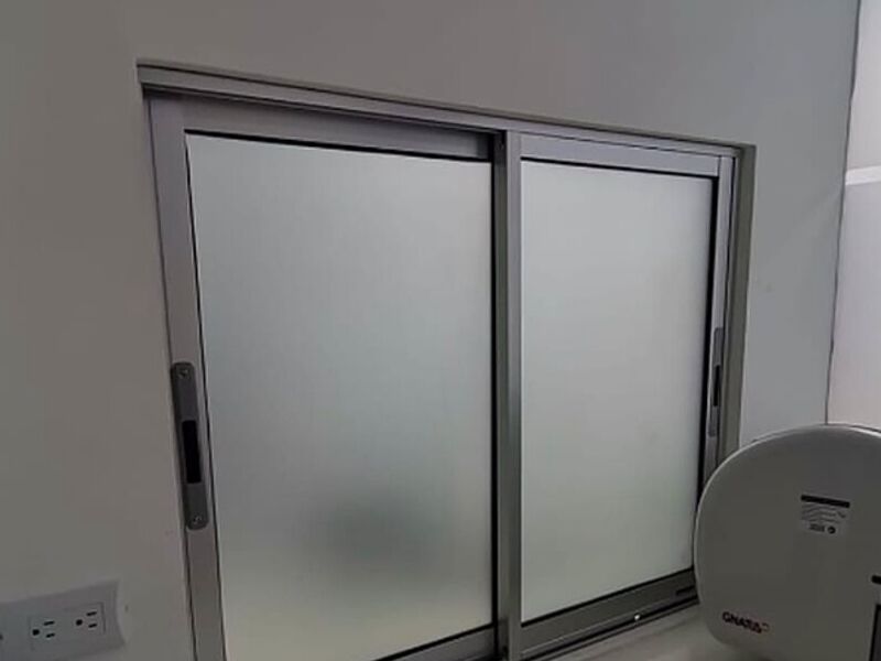 PUERTA ALLUMINIO VENTANA SAN JOSE