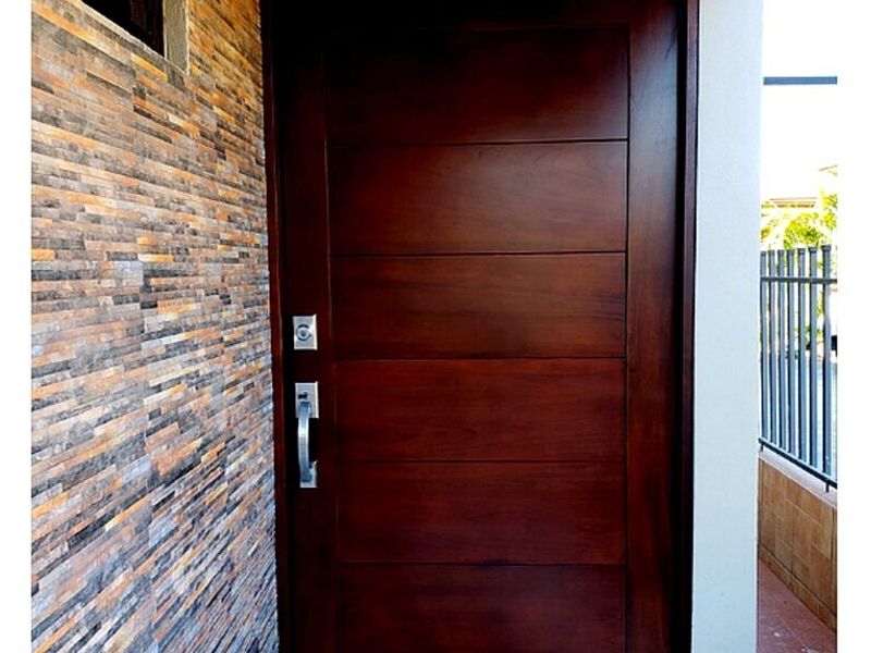 Puerta Principal Cedro LIMÓN