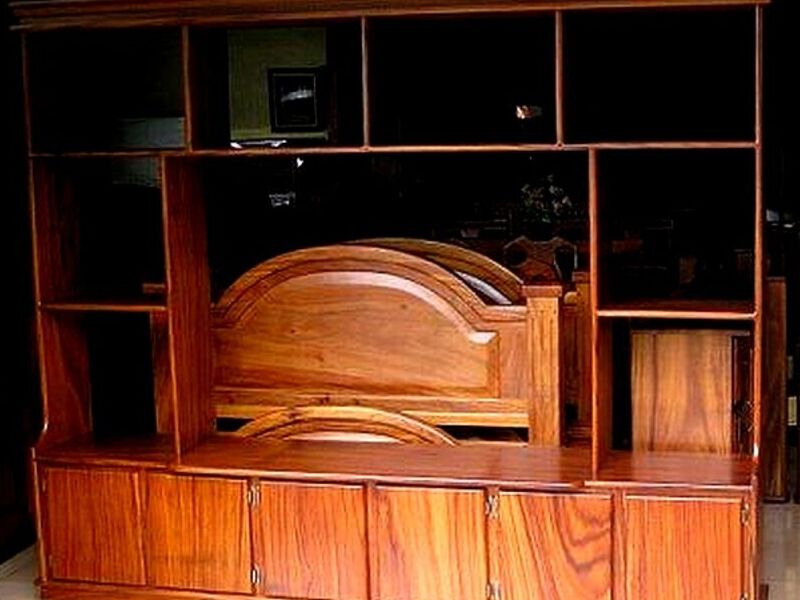 Mueble T.V. 6 puertas ALAJUELA