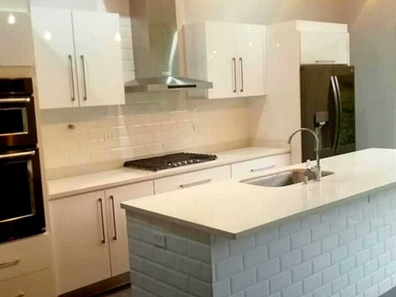 Cocina encimera cuarzo blanco PALMARES
