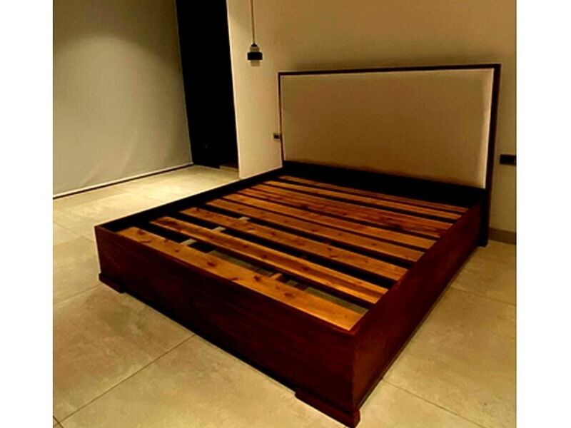 Cama king madera cenizaro CARTAGO