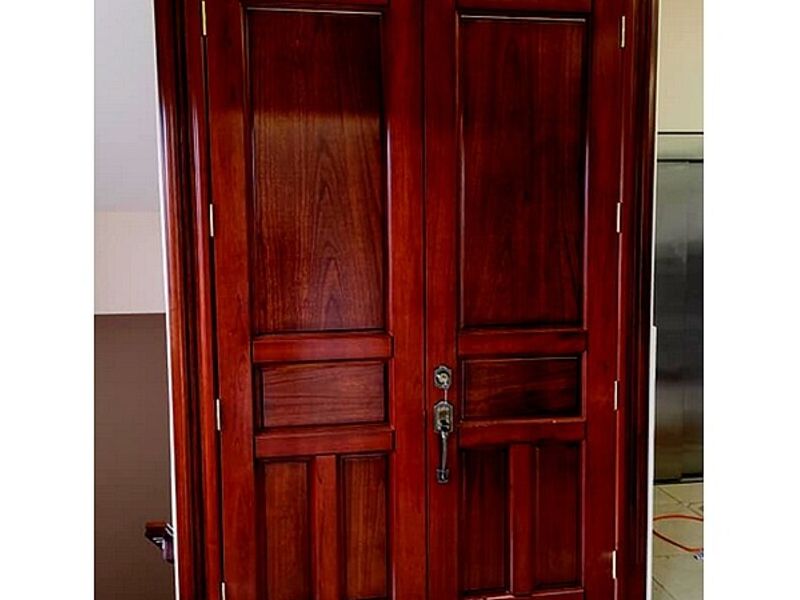 Puerta madera cedro CARTAGO