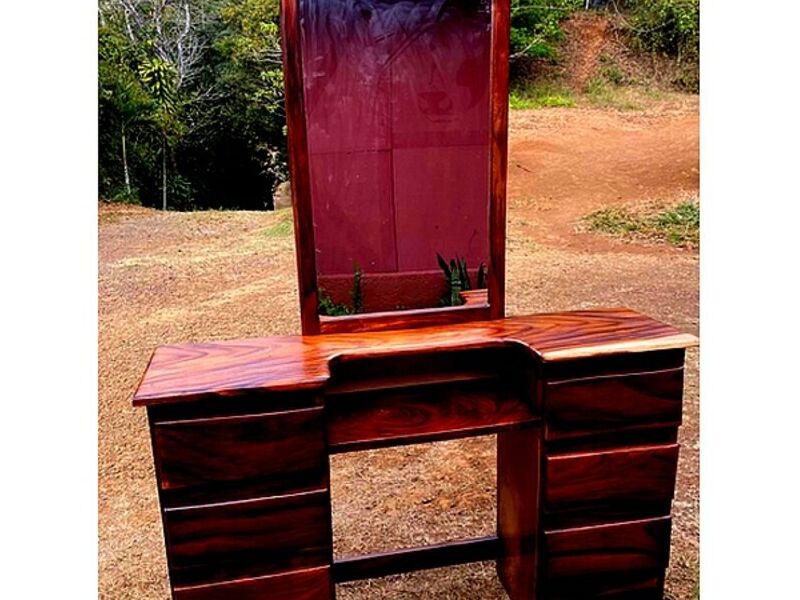 Coqueta madera Guanacaste CARTAGO