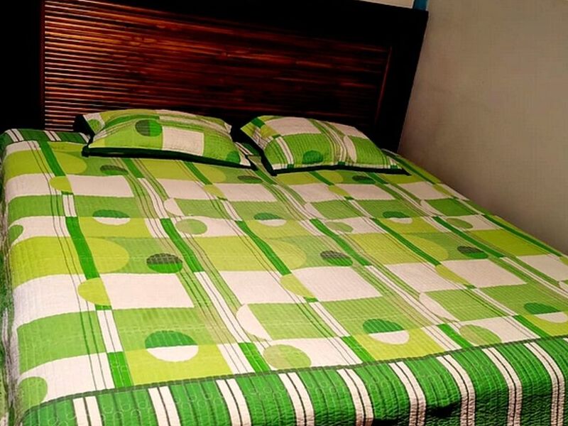 Cama king Size poliuretano LIBERIA