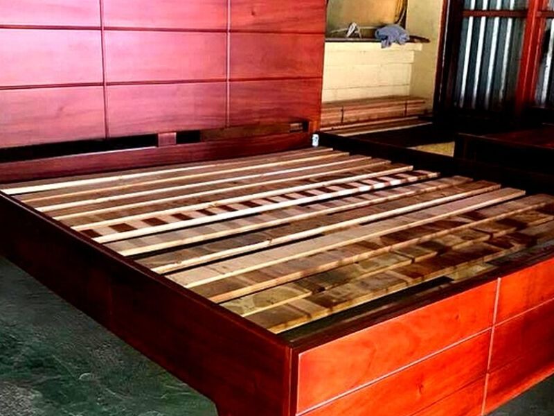 Cama moderna King SIZE ALAJUELA