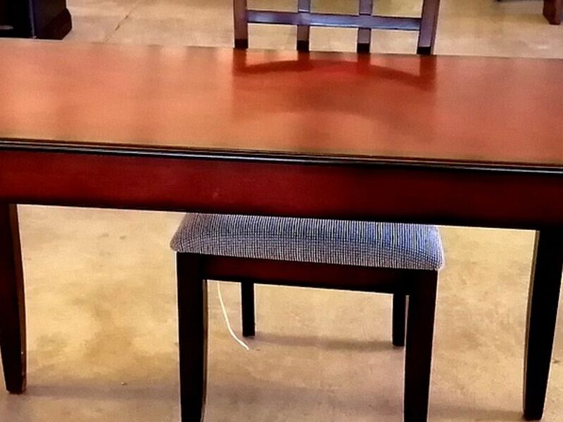Escritorio - silla acabado castaño SAN JOSÉ
