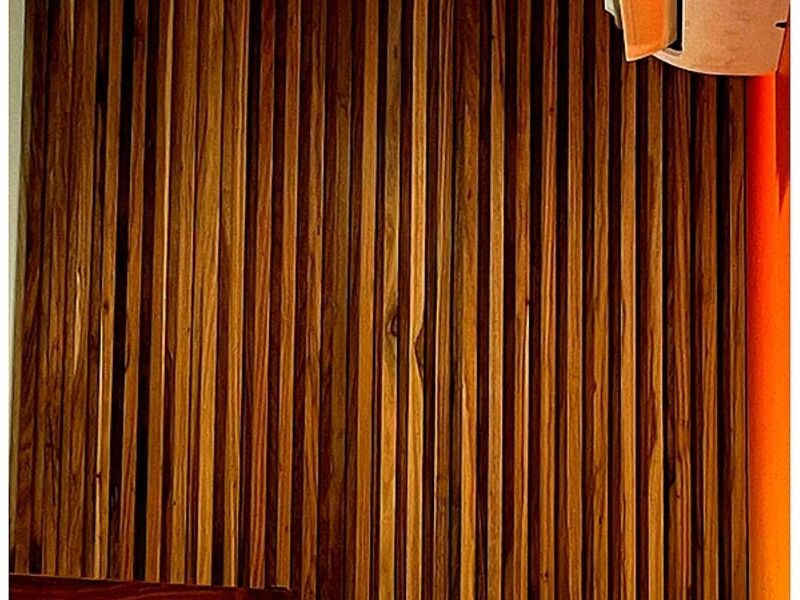 Pared acento madera laurel PUNTARENAS