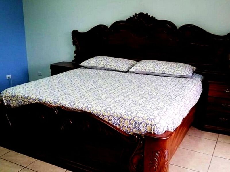 Cama guanacaste ALAJUELA