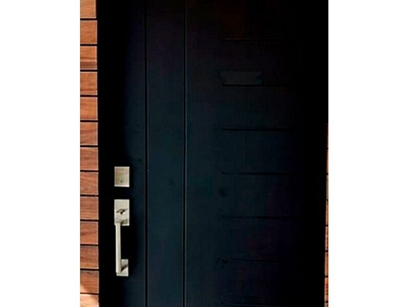 Puerta Principal color café oscuro ALAJUELA