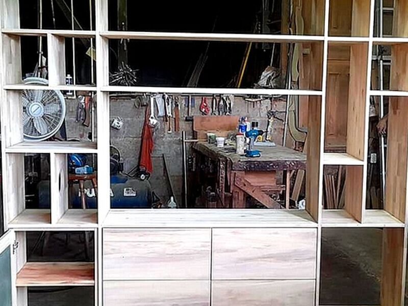 Mueble T.V madera pino SARCHÍ