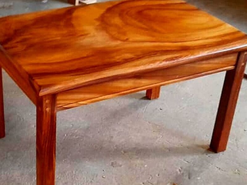 Mesa centro sala madera cedro SARCHÍ