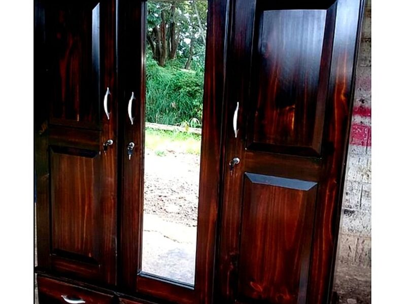 Ropero tres puertas ALAJUELITA