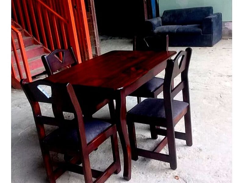 Comedor rectangular sobre sólido ALAJUELITA