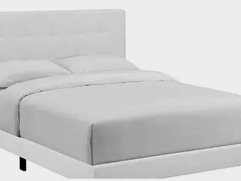 Cama tapizada color blanco CARTAGO