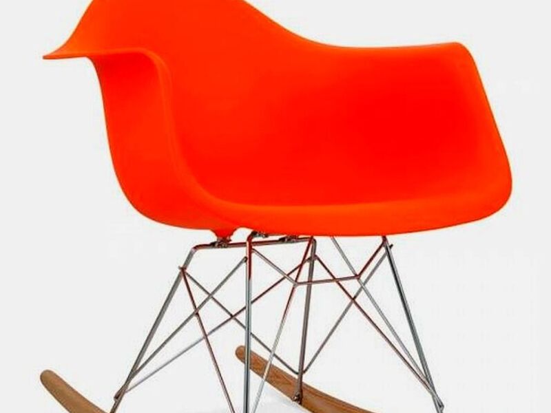 Silla Eames Tipo Mecedora ESCAZÚ