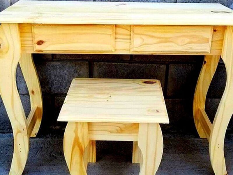 Mesa petit madera pino ATENAS
