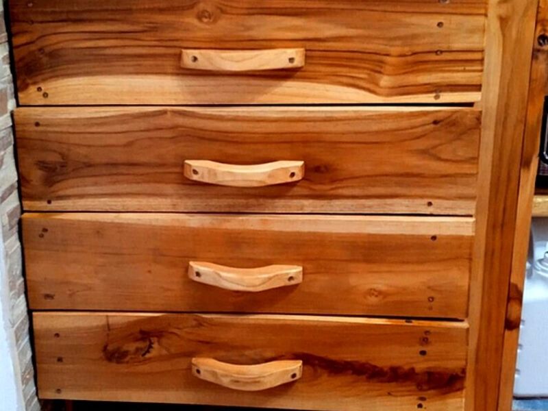Cómoda 4 cajones madera cenízaro ALAJUELA