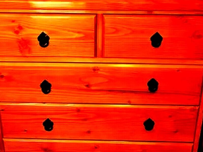Cómoda madera sólida Pino chileno GRECIA