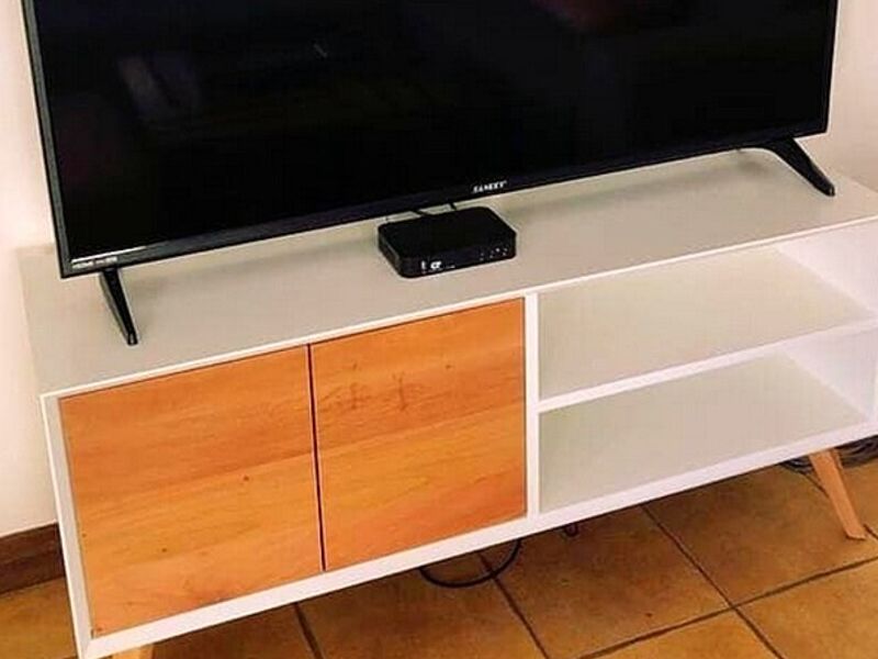 Mueble TV madera Cedro SAN ISIDRO